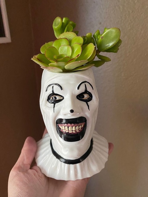 Spooky succulent Planters 2
