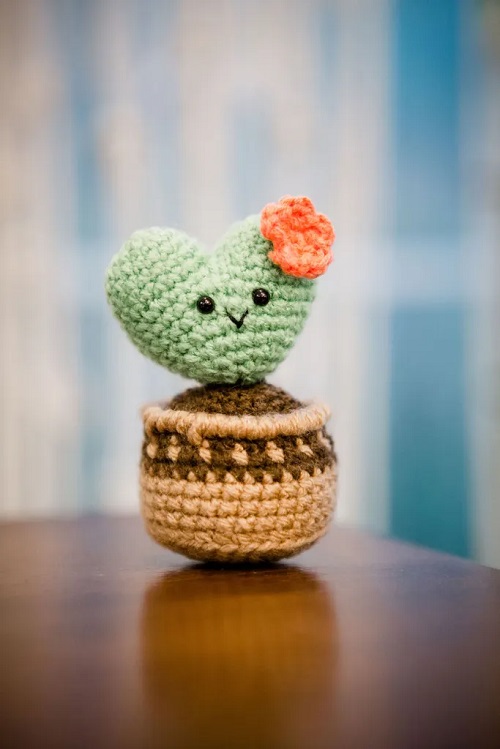 Crochet Hoya Heart Plant 3