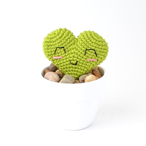 DIY Crochet Hoya Heart Plant 2